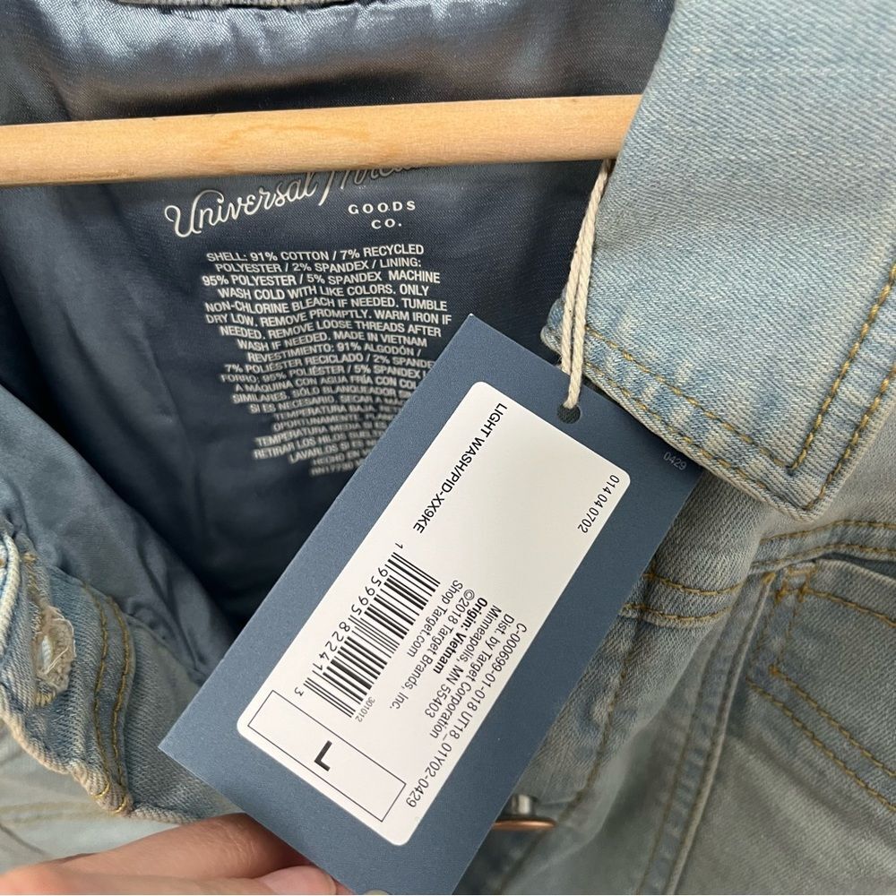 Universal Thread Light Blue Denim Jacket Frayed Hem L - Picture 8 of 8